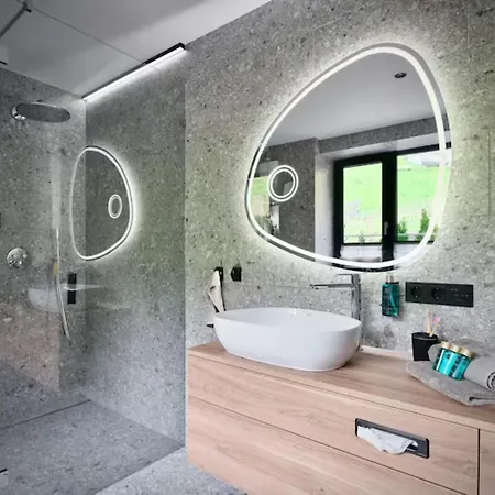 Apartment Lift Ski Top2 Zell--contact# Whatsap Before Booking#-i-43--690--1026--2422- Zell am See