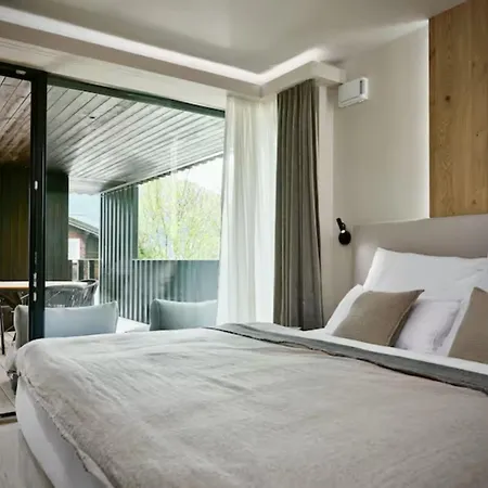 Apartment Lift Ski Top2 Zell--contact# Whatsap Before Booking#-i-43--690--1026--2422- *