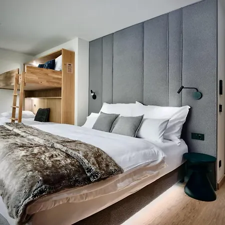 Apartment Lift Ski Top2 Zell--contact# Whatsap Before Booking#-i-43--690--1026--2422- *